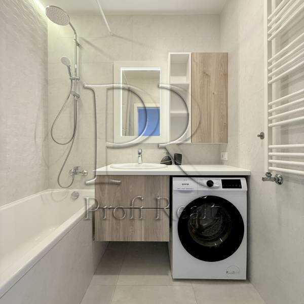 Продажа 3-комнатной квартиры 84 м², Новополевая ул., 2 К2