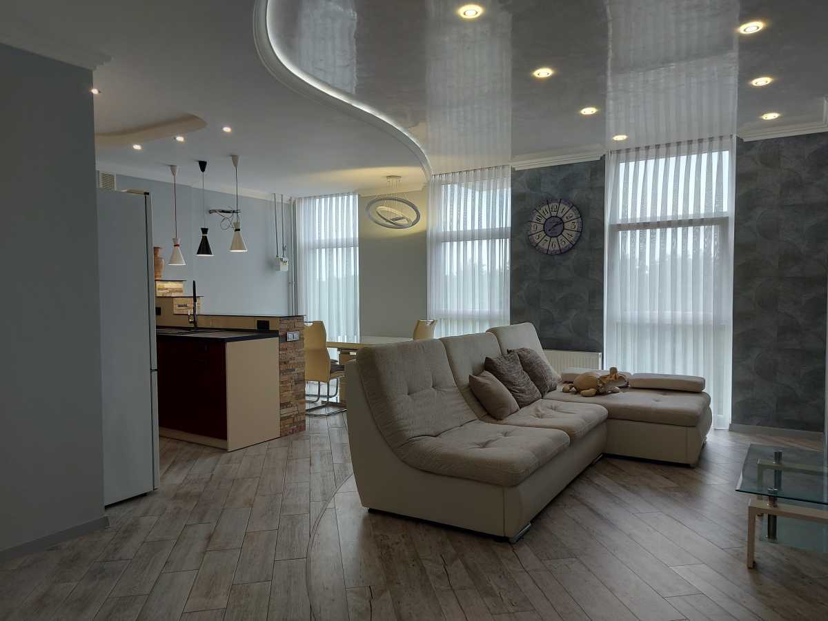 Продажа 2-комнатной квартиры 85 м², Охотничья ул., 3