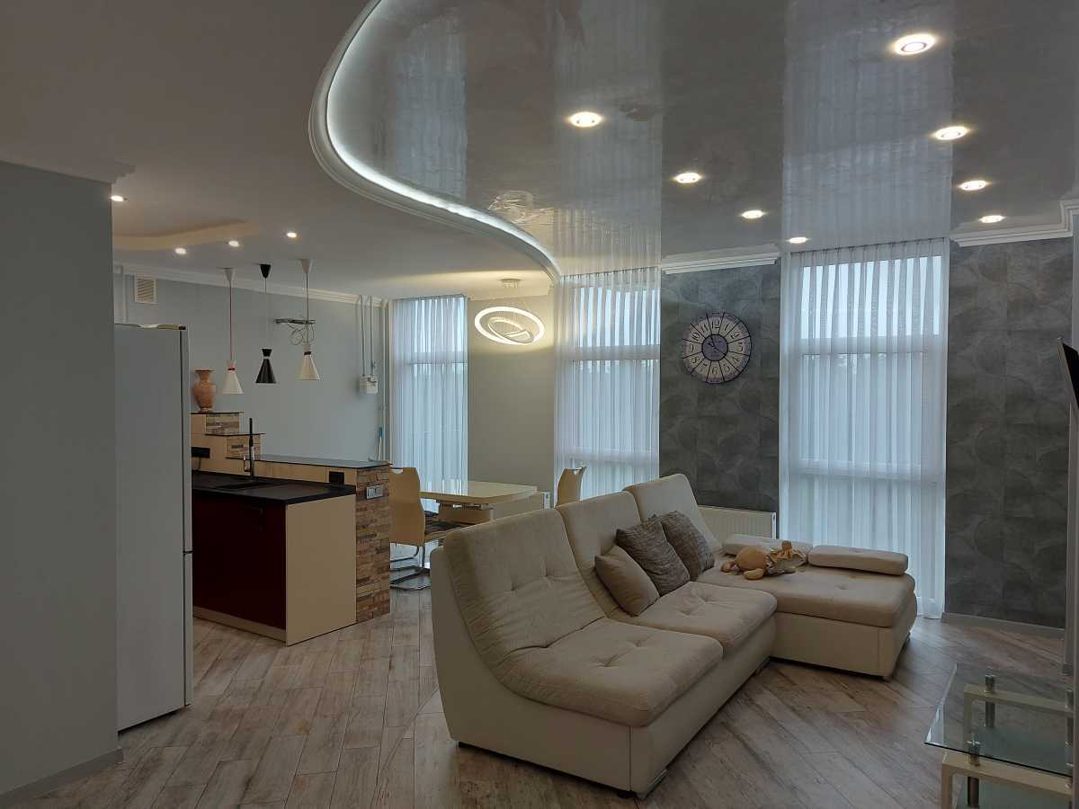 Продажа 2-комнатной квартиры 85 м², Охотничья ул., 3