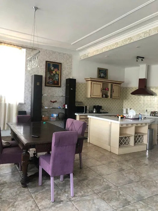 Оренда котеджу 355 м², Науки просп.