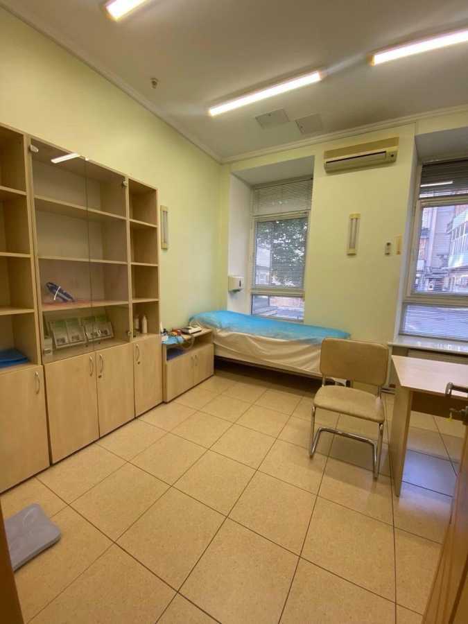 Аренда помещения свободного назначения 241.4 м², Сечевых Стрельцов ул., 42