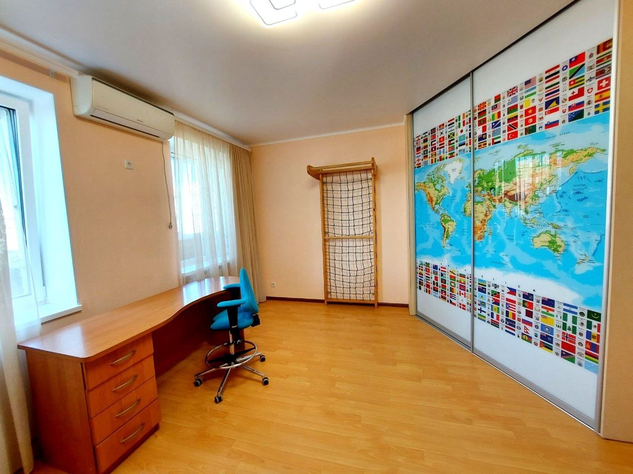 Оренда 2-кімнатної квартири 70 м², Академіка Вільямса вул.