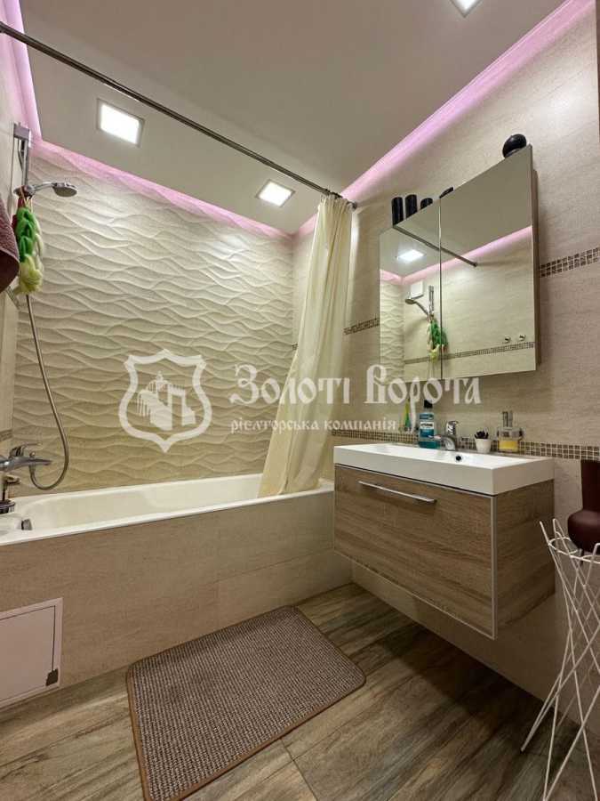 Продажа 3-комнатной квартиры 81 м², Александра Кошица ул., 10/21