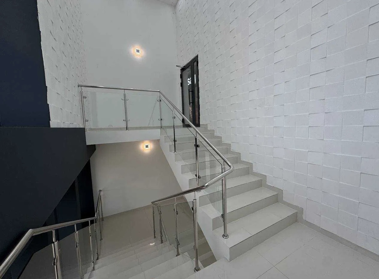Аренда торгового помещения 635 м², Николая Бажана просп., 17