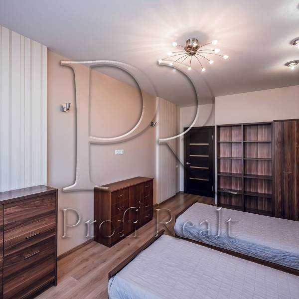 Продажа 3-комнатной квартиры 111 м², Дмитриевская ул., 75