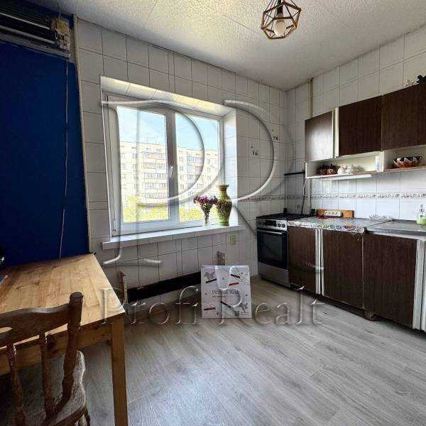 Продаж 3-кімнатної квартири 73 м², Архітектора Вербицького вул., 28В