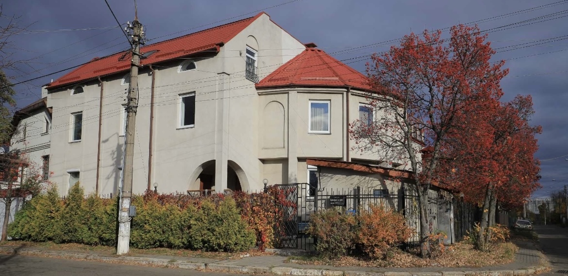 Оренда будинку 955 м², Академіка Туполєва вул.