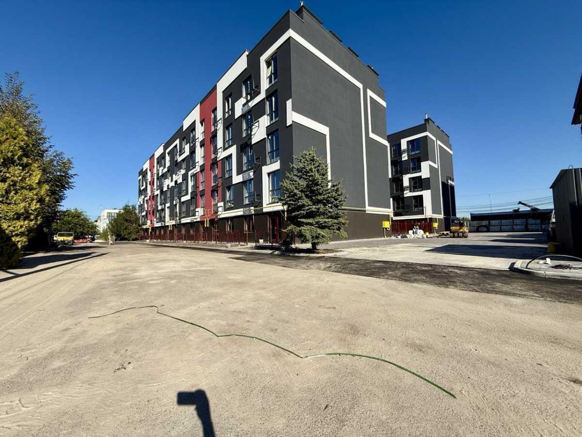 Продаж 1-кімнатної квартири 31 м², Інститутська вул., 5
