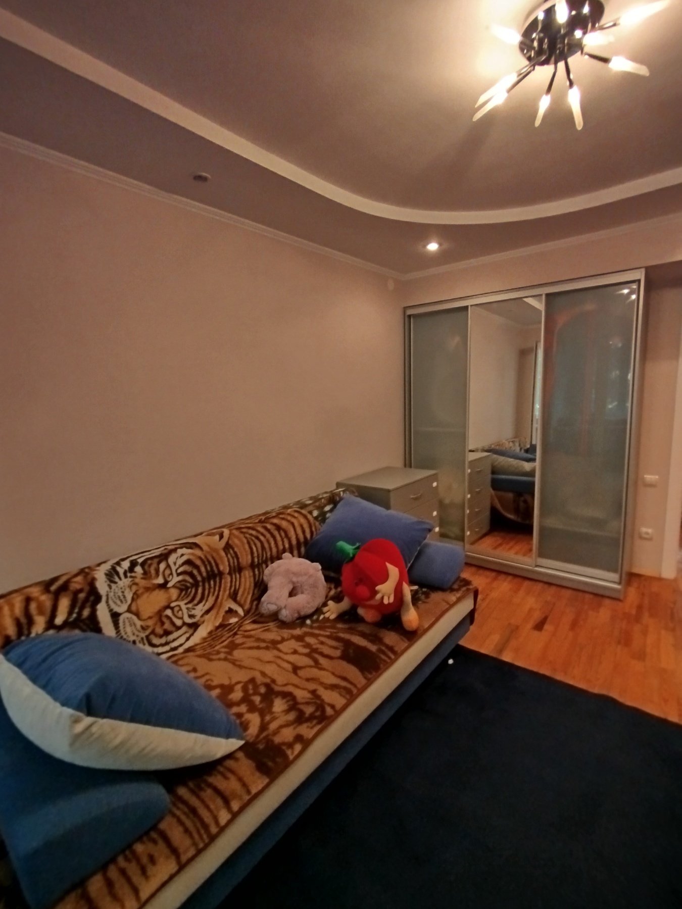 Продажа 3-комнатной квартиры 70 м², Фабрично-заводская ул., 20