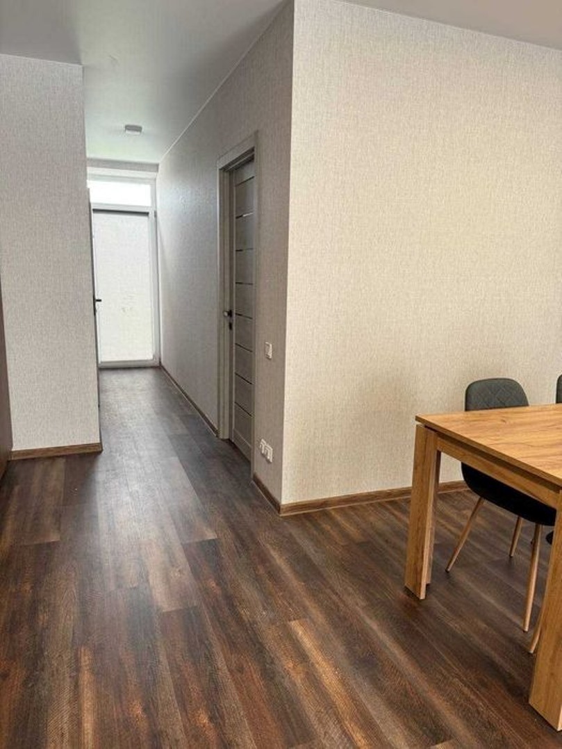 Продажа 2-комнатной квартиры 63 м²