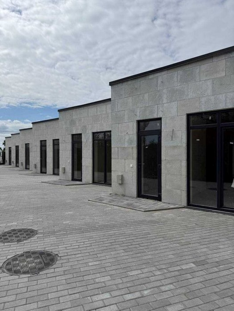 Продажа 2-комнатной квартиры 63 м²
