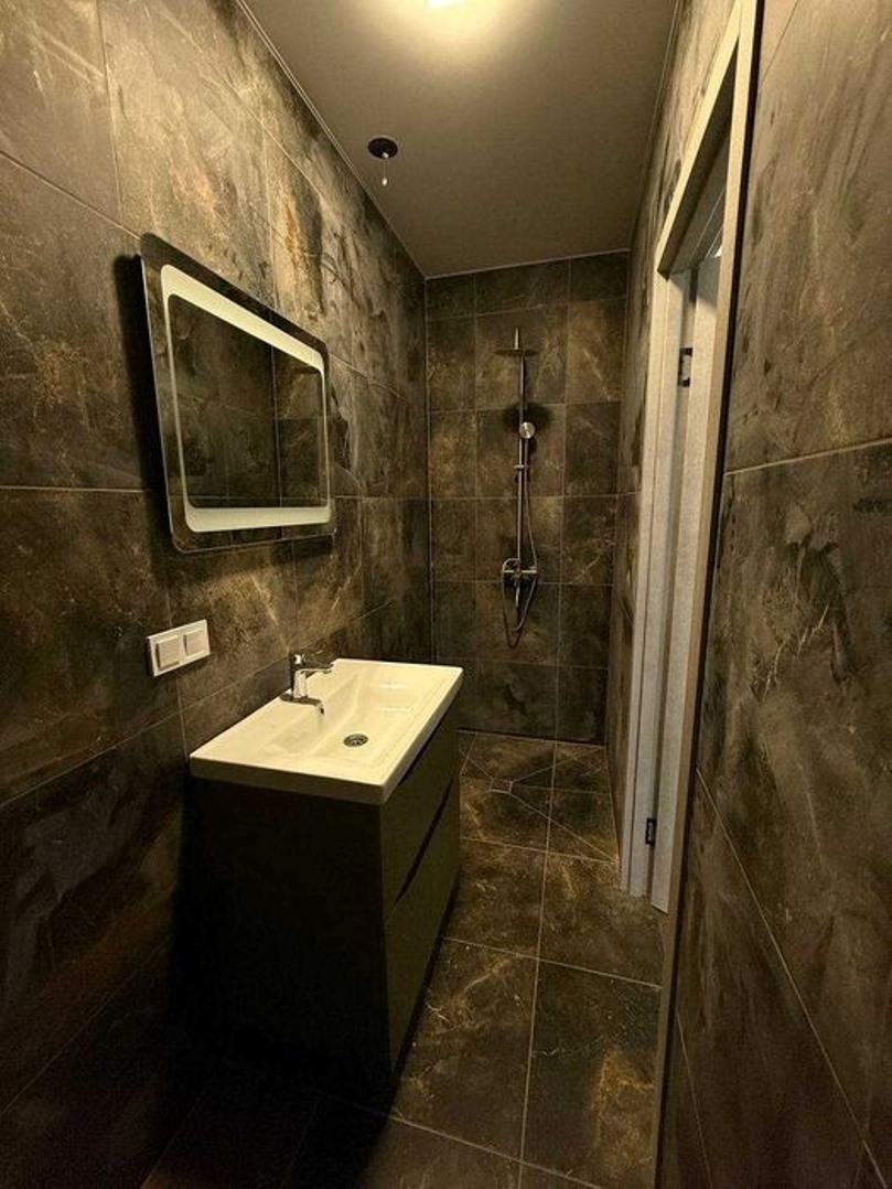 Продажа 2-комнатной квартиры 63 м²