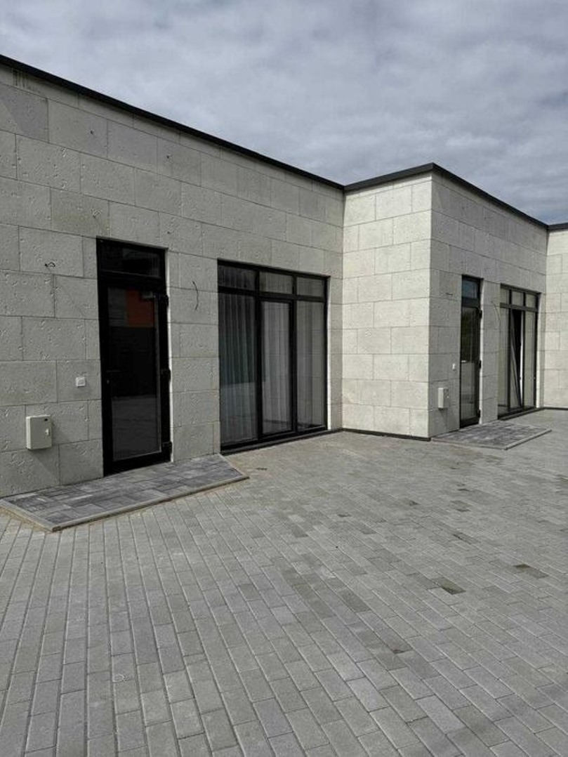 Продажа 2-комнатной квартиры 63 м²