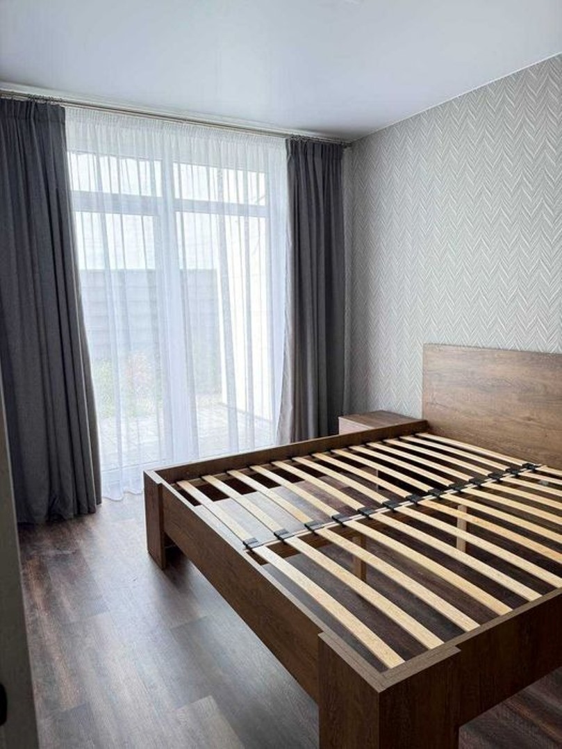 Продажа 2-комнатной квартиры 63 м²