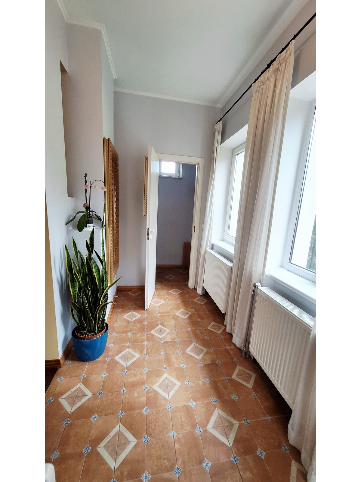 Оренда будинку 188 м², Дежньова вул.