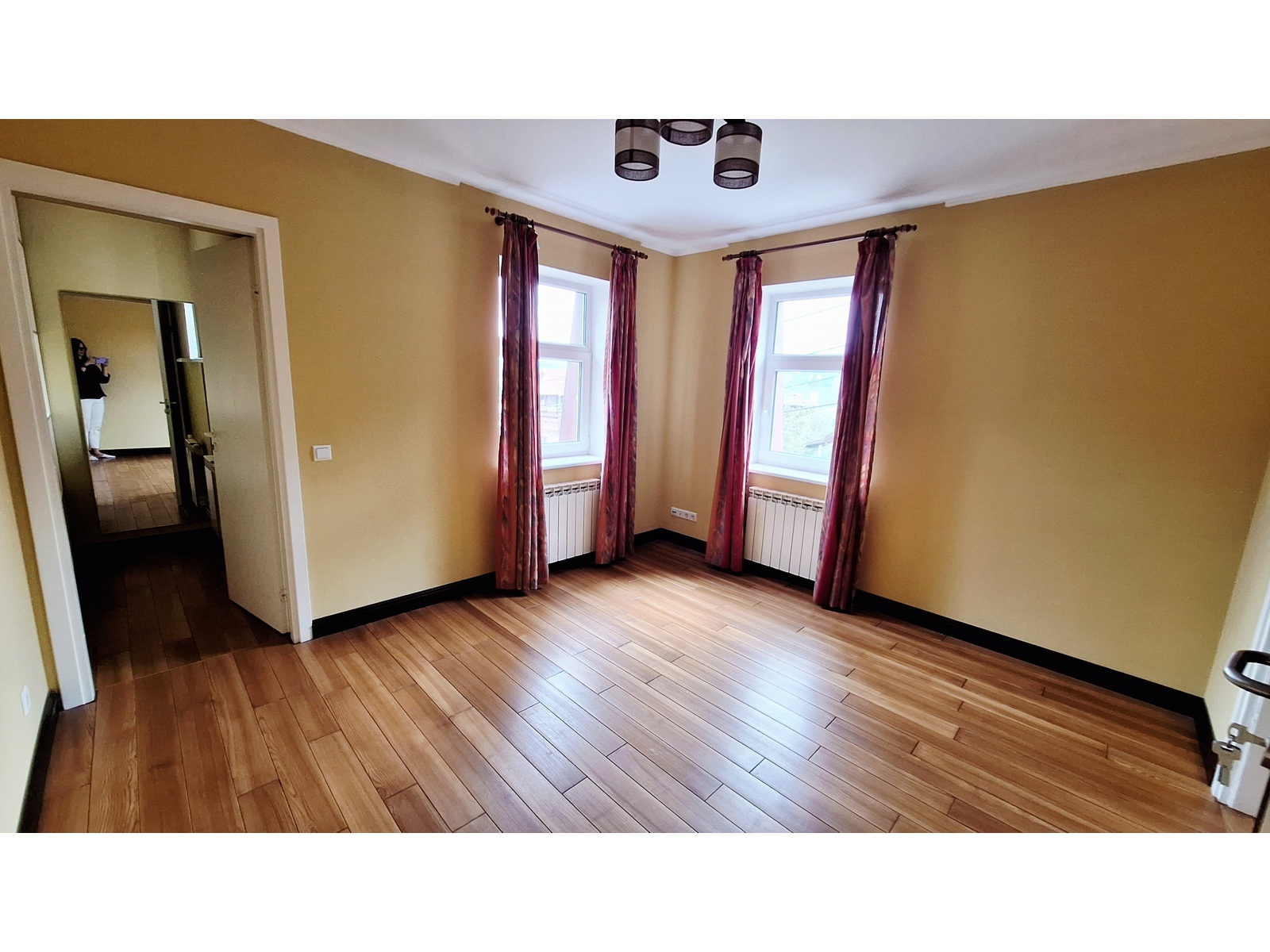 Оренда будинку 188 м², Дежньова вул.