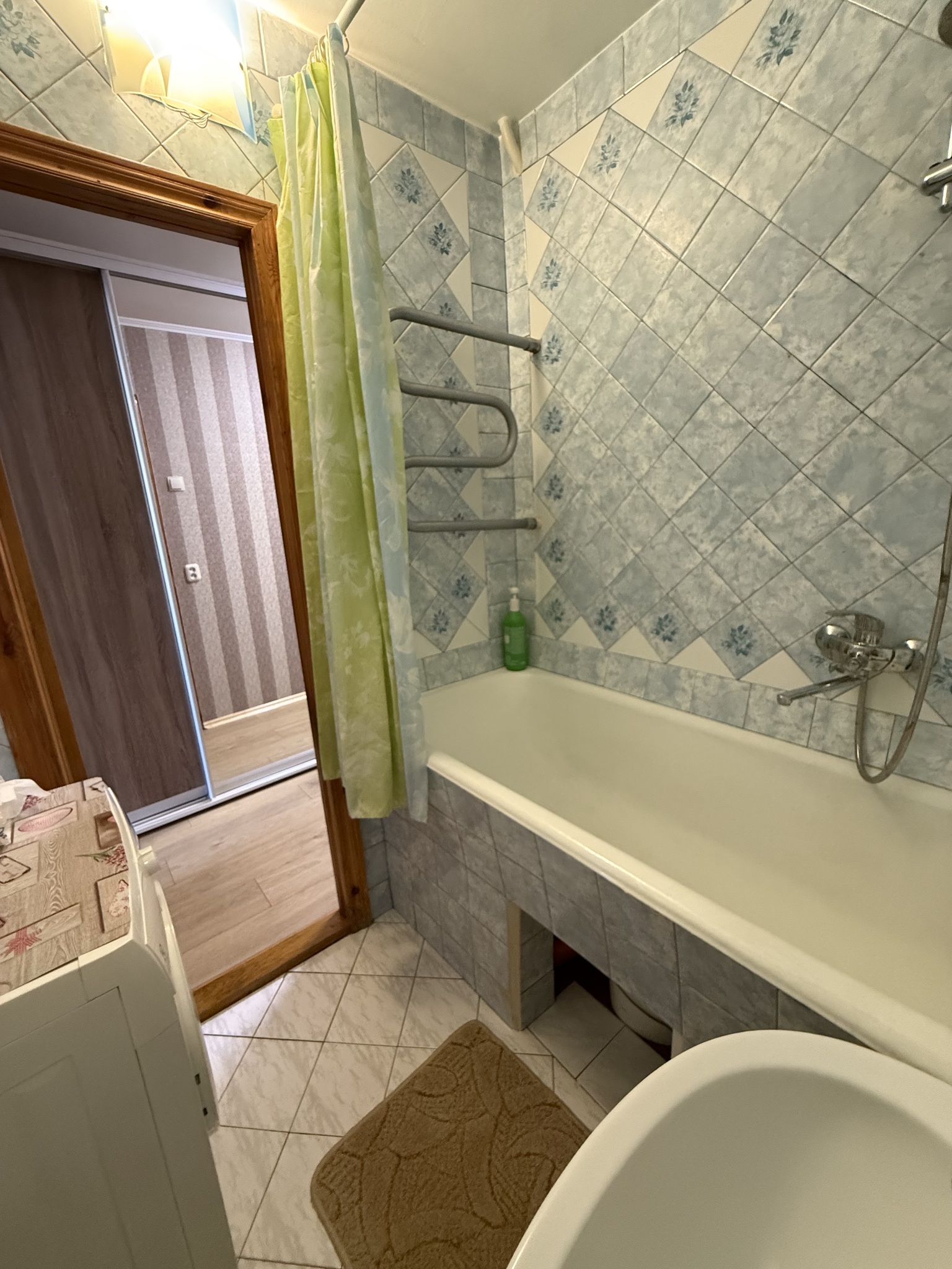 Аренда 3-комнатной квартиры 68 м², Владимира Антоновича ул., 103А