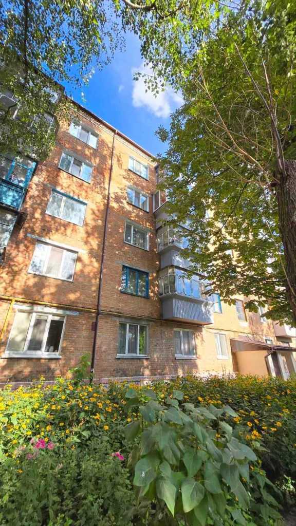 Продаж 1-кімнатної квартири 32.9 м², Масив