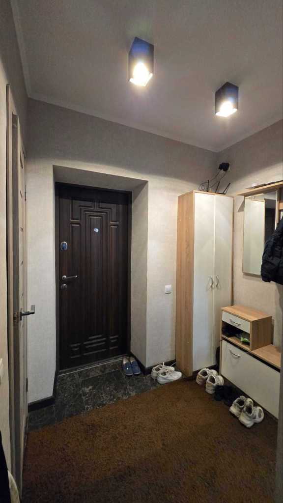 Продаж 1-кімнатної квартири 32.9 м², Масив