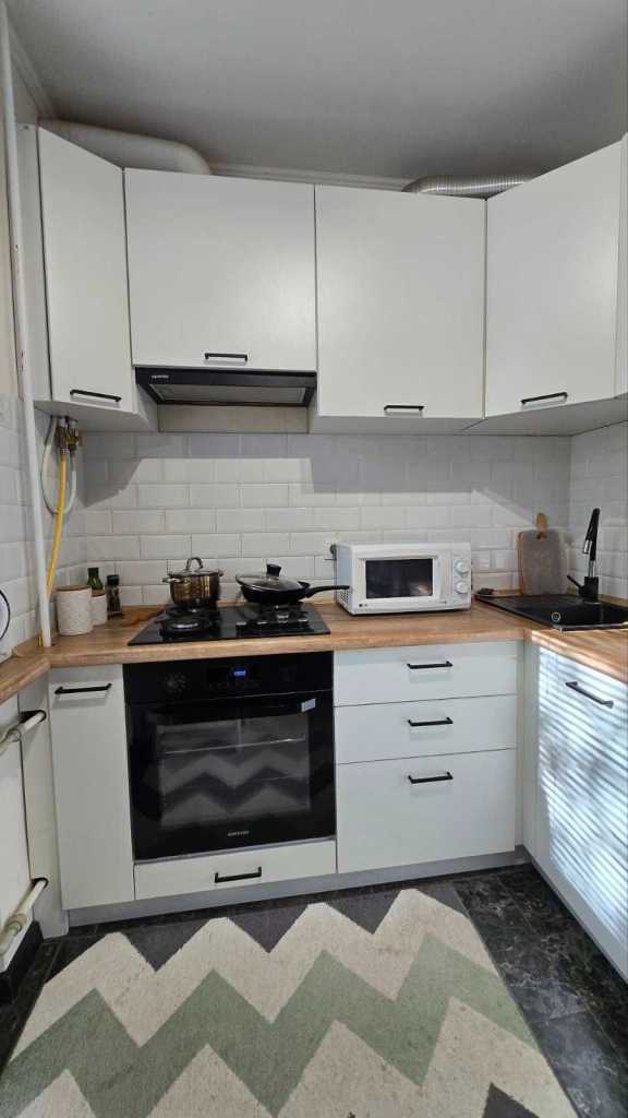 Продаж 1-кімнатної квартири 32.9 м², Масив