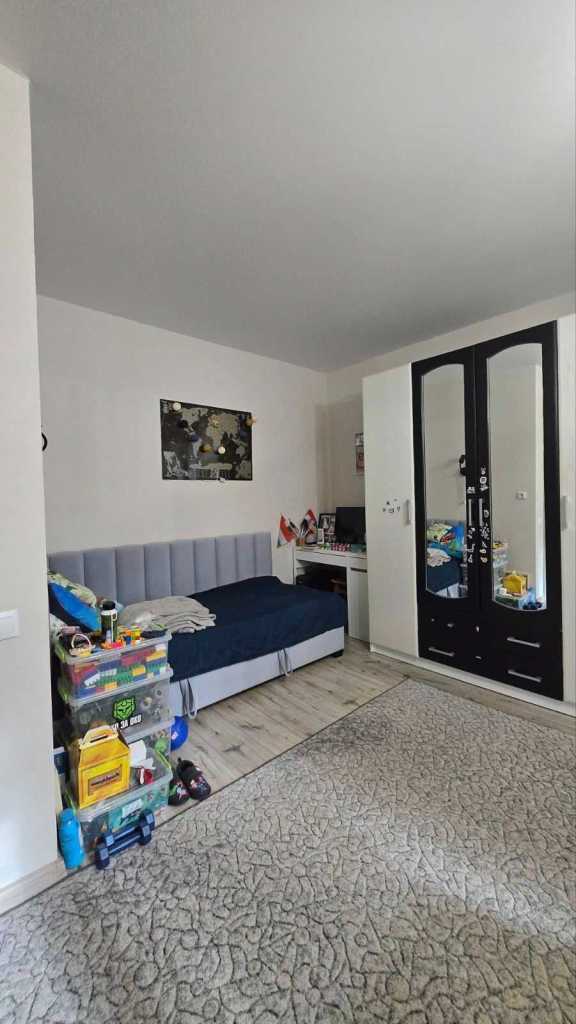 Продаж 1-кімнатної квартири 32.9 м², Масив