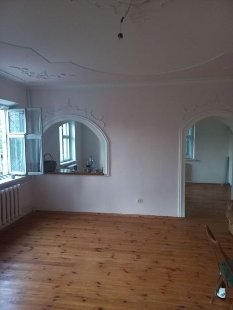Продаж будинку 220 м²