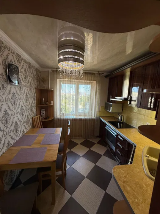 Продажа 2-комнатной квартиры 50 м², Среднефонтанская ул.