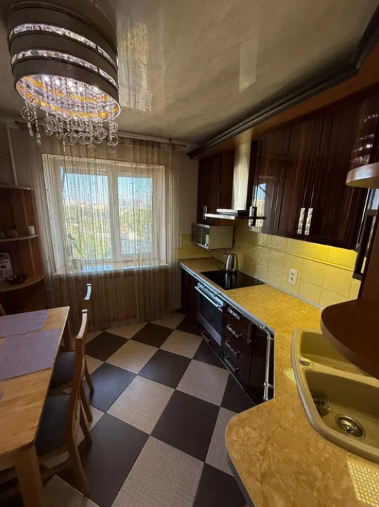 Продажа 2-комнатной квартиры 50 м², Среднефонтанская ул.