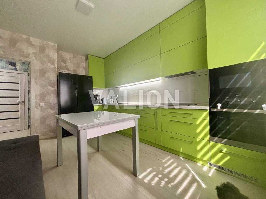 Продаж 2-кімнатної квартири 65.4 м², Сергія Данченка вул., 32