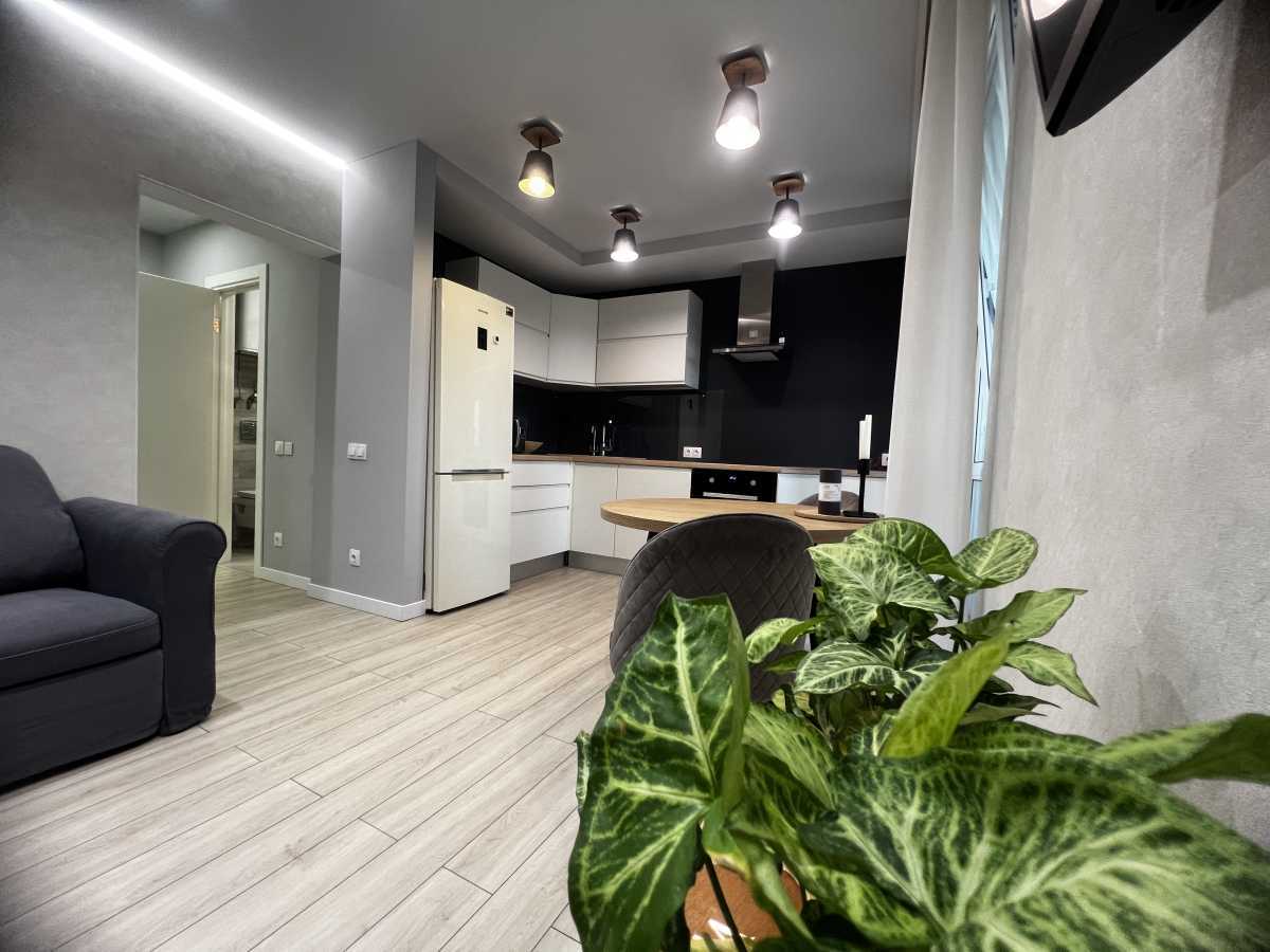 Продаж 1-кімнатної квартири 48.6 м², Стеценка вул., 75б