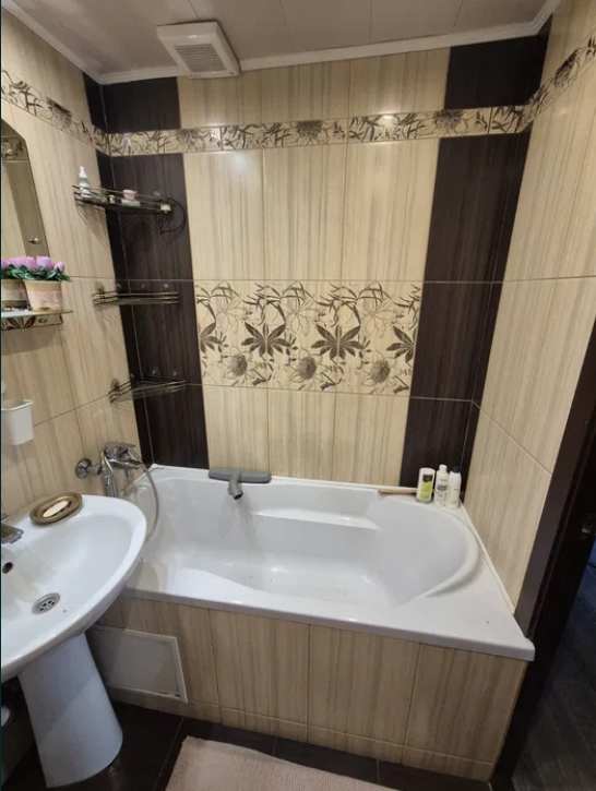 Продаж 1-кімнатної квартири 36 м², Небесної сотні просп.