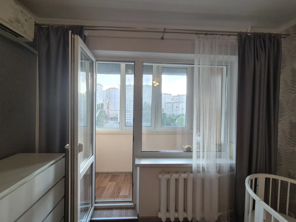 Продаж 1-кімнатної квартири 36 м², Небесної сотні просп.