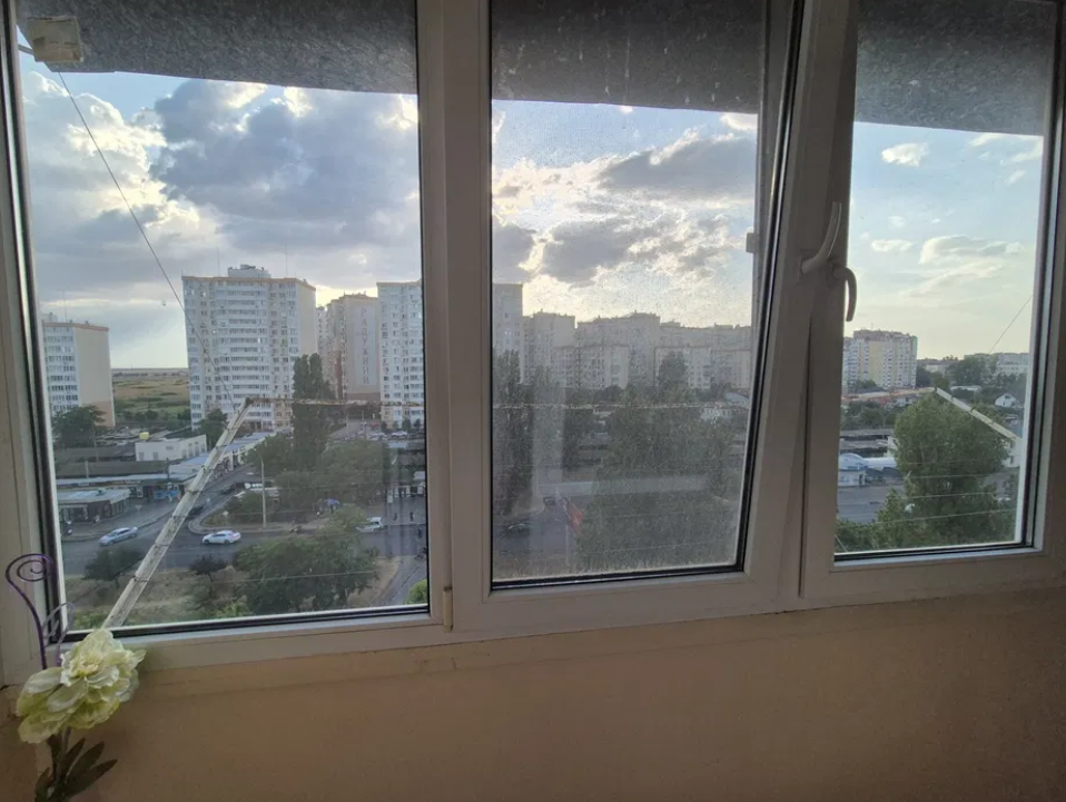 Продаж 1-кімнатної квартири 36 м², Небесної сотні просп.