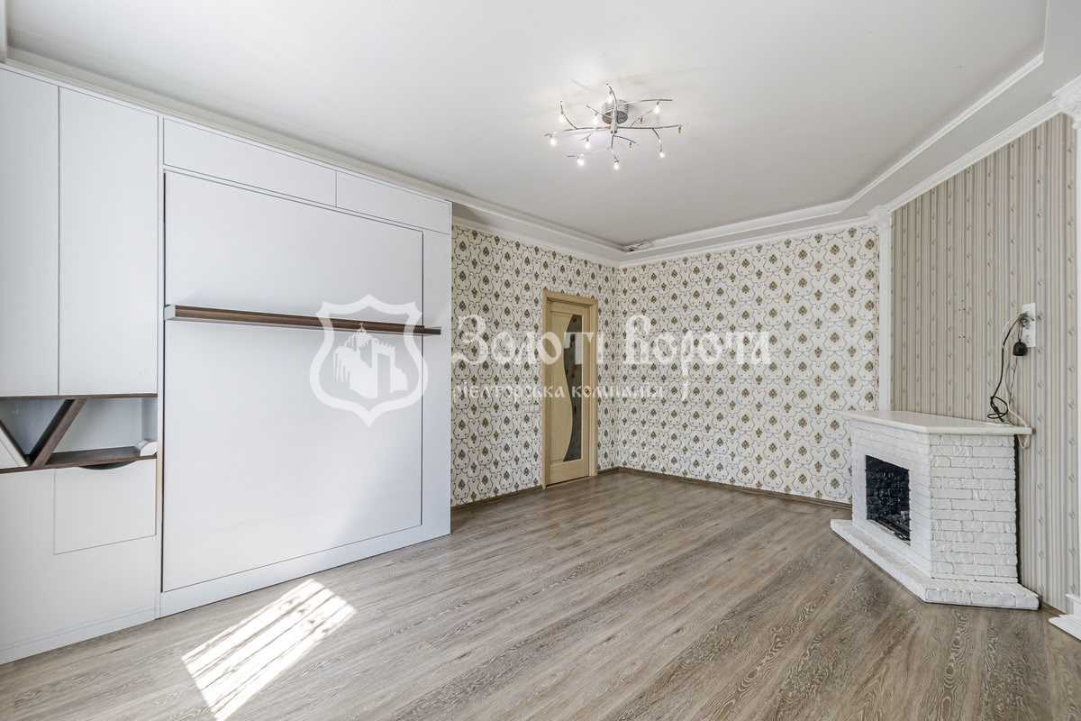 Продаж 2-кімнатної квартири 64 м², Шкільний пров., 2б