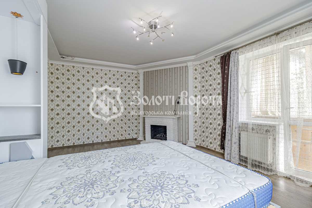 Продаж 2-кімнатної квартири 64 м², Шкільний пров., 2б