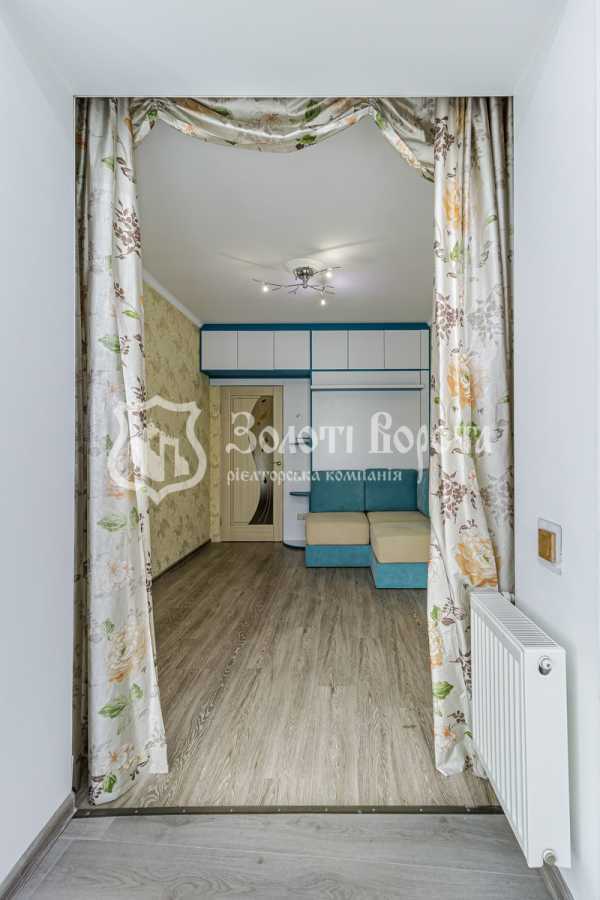 Продаж 2-кімнатної квартири 64 м², Шкільний пров., 2б