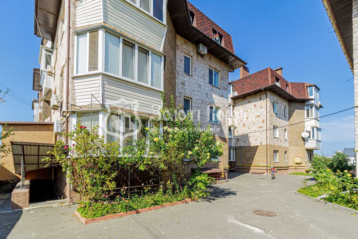 Продаж 2-кімнатної квартири 64 м², Шкільний пров., 2б