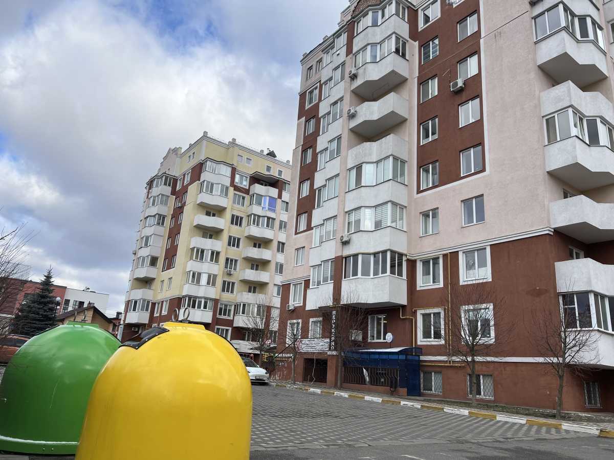Продаж 3-кімнатної квартири 125 м², Вереснева вул., 22