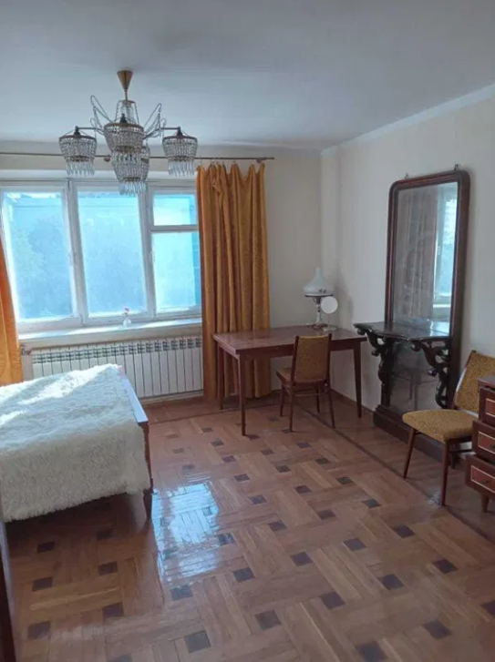 Продаж 2-кімнатної квартири 53 м², Адміральський просп.