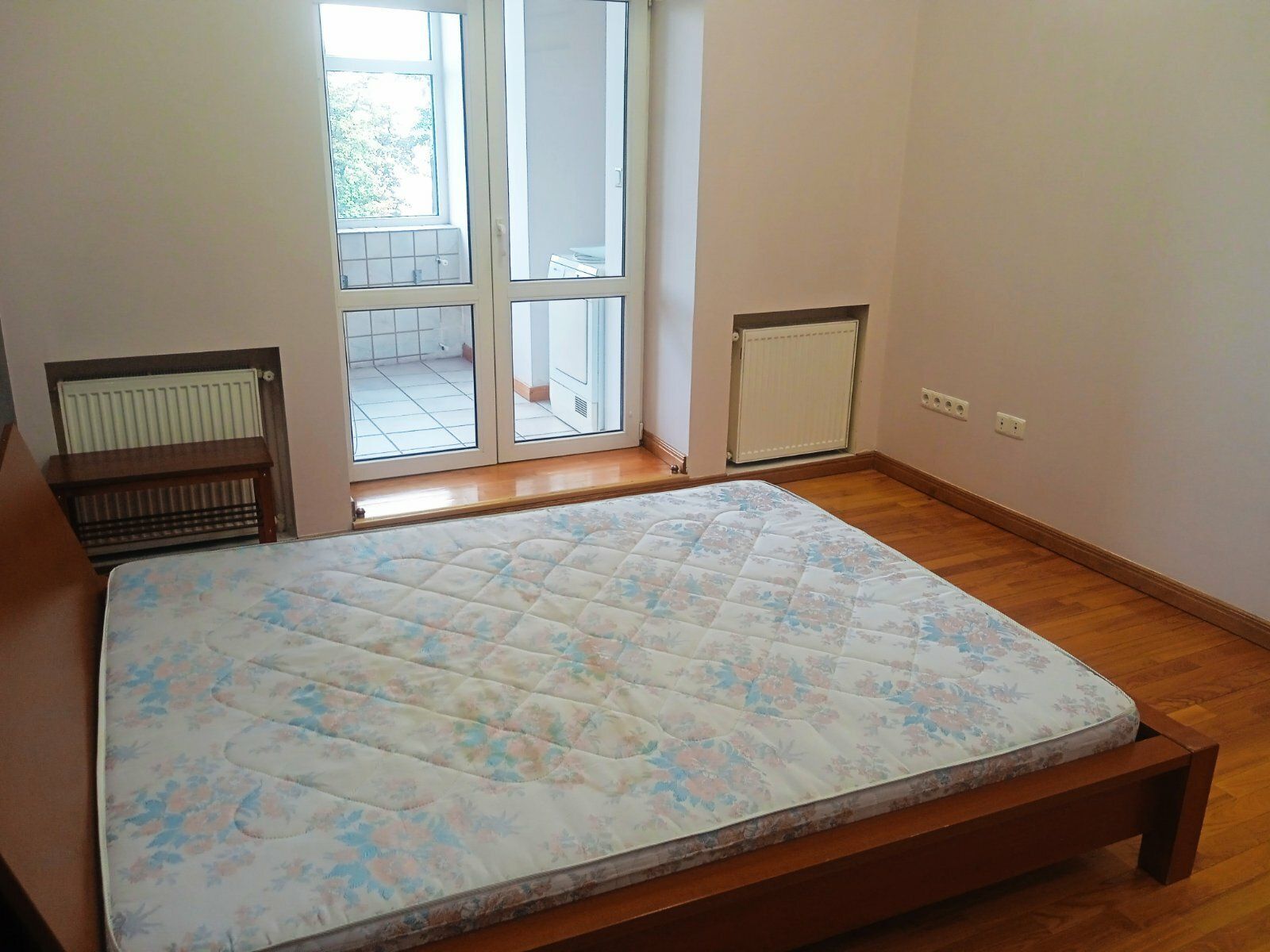 Аренда 4-комнатной квартиры 180 м², Ковпака ул., 17