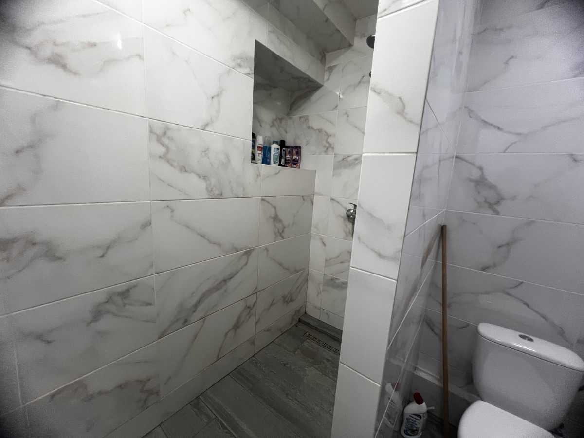 Продаж 1-кімнатної квартири 35 м², Вереснева вул., 22