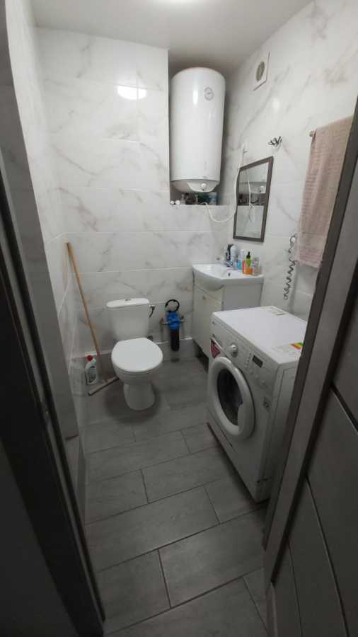 Продаж 1-кімнатної квартири 35 м², Вереснева вул., 22