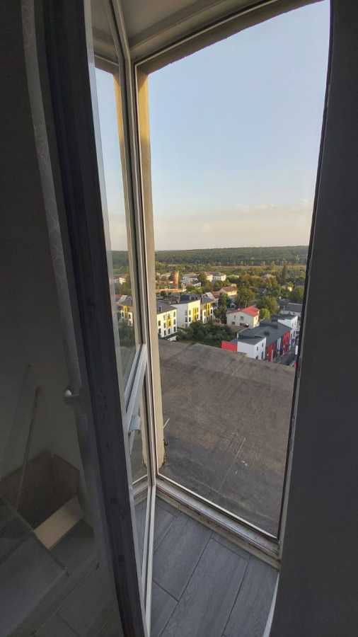 Продаж 1-кімнатної квартири 35 м², Вереснева вул., 22
