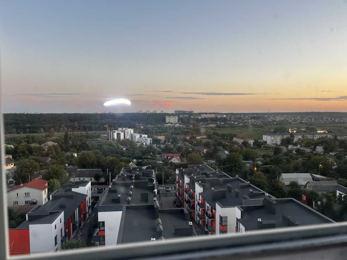 Продаж 1-кімнатної квартири 35 м², Вереснева вул., 22