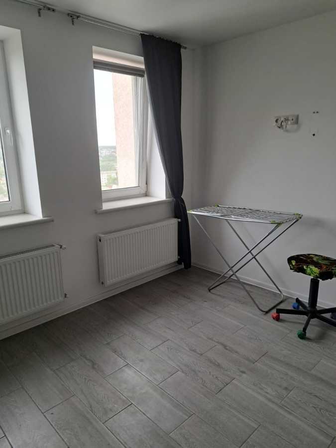 Продаж 1-кімнатної квартири 35 м², Вереснева вул., 22