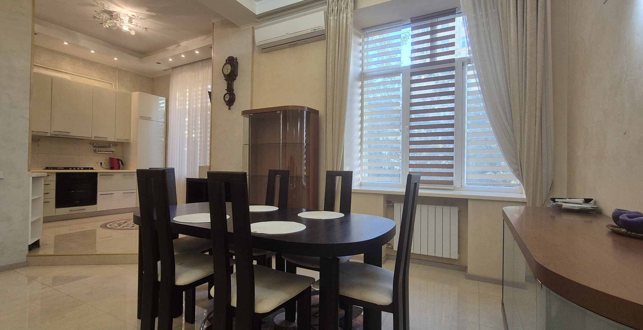 Аренда 3-комнатной квартиры 112 м², Крещатик ул., 15