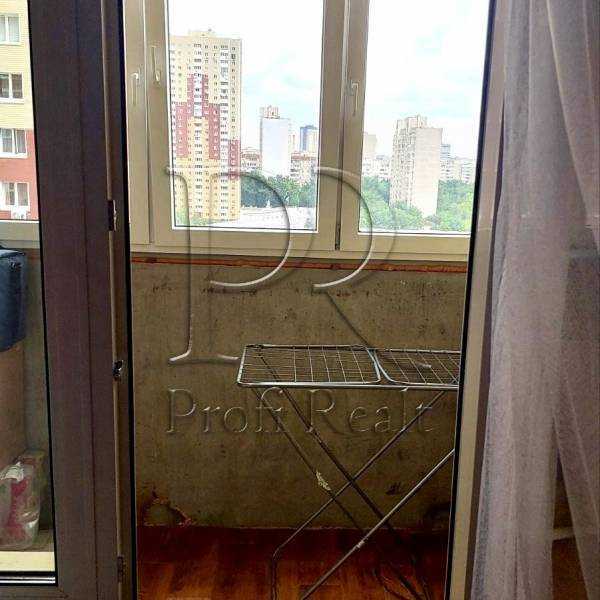Продаж 3-кімнатної квартири 98 м², Сергія Данченка вул., 1