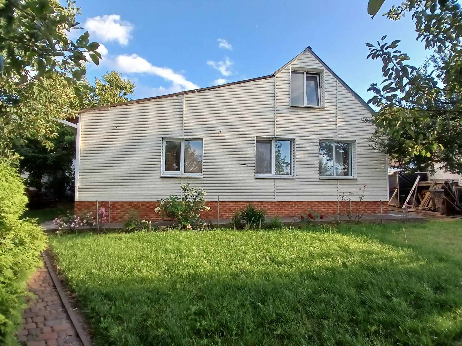 Продаж будинку 116 м²
