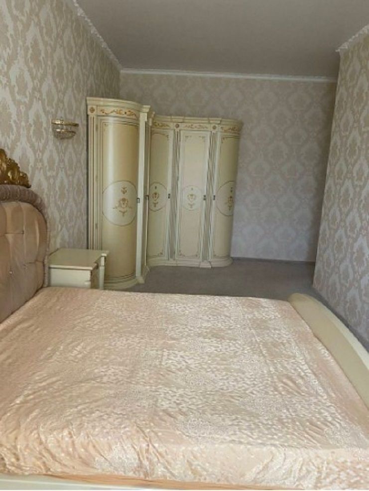 Продажа 2-комнатной квартиры 90 м², Старонаводницкая ул., 6Б