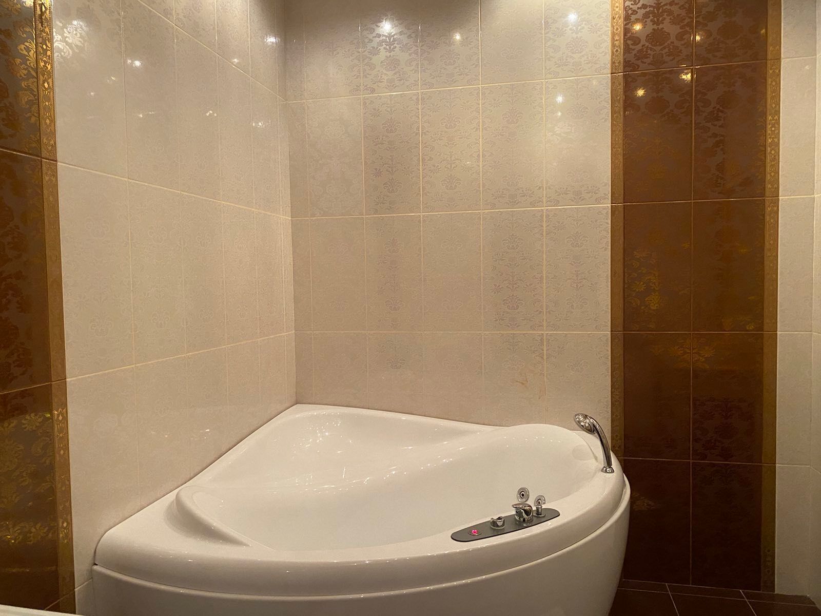 Продажа 2-комнатной квартиры 90 м², Старонаводницкая ул., 6Б